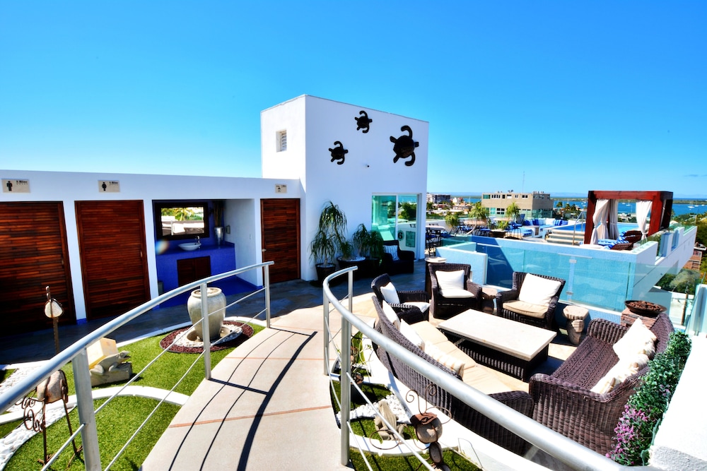 

Milano - La Paz - Hotel HBlue