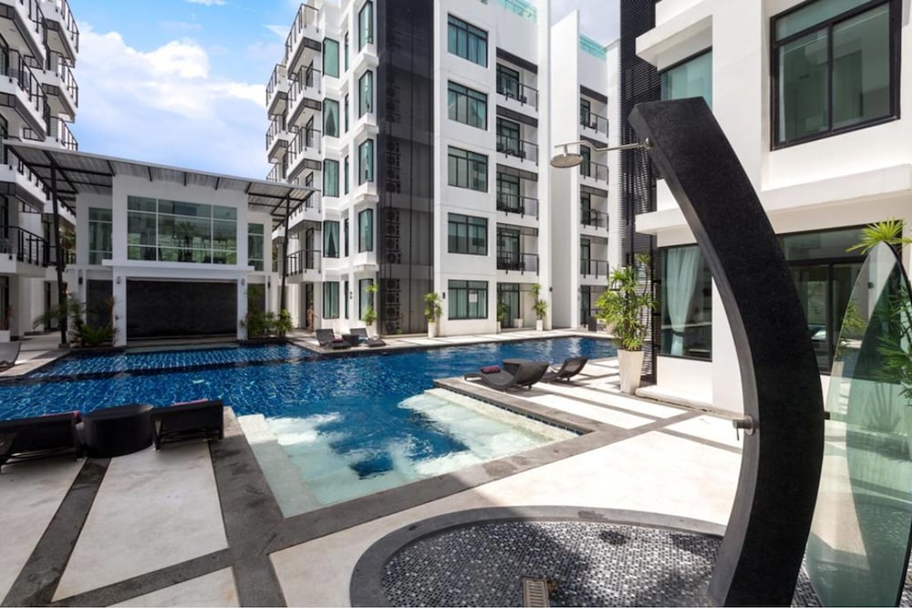 

Verona - Bang Tao Beach - The Regent Resort Phuket