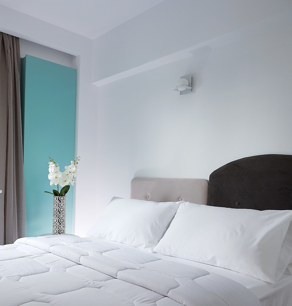 

Pisa - Ierápetra - Coral Hotel