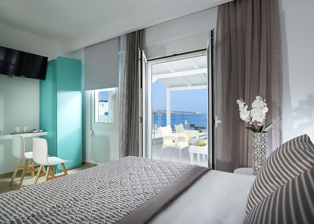 

Lamezia Terme - Ierápetra - Coral Hotel