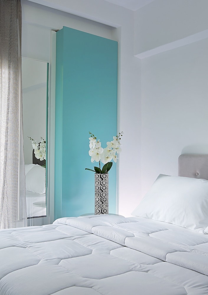 

Bari - Koutsounára - Coral Hotel