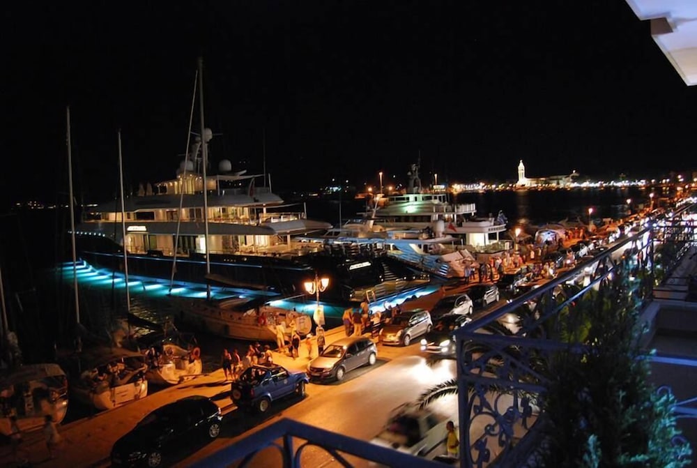 

Bari - Isola di Zante, Isole Greche - Dali