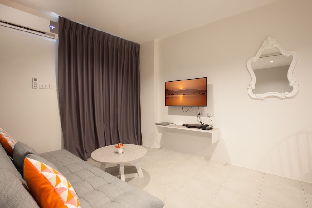 

Napoli - Phuket Town - Recenta Suite Phuket Suanluang