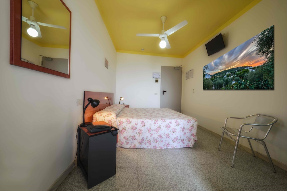 

Milano - Peschici - Hotel Piccolo Paradiso