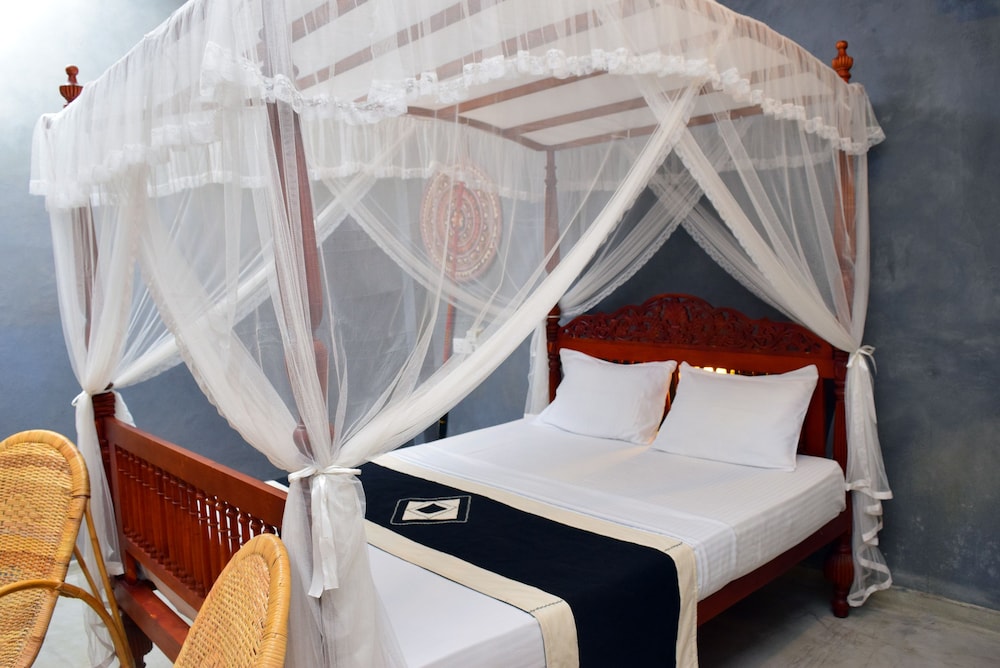 

Venezia - Negombo - Guruge King's Island Resort