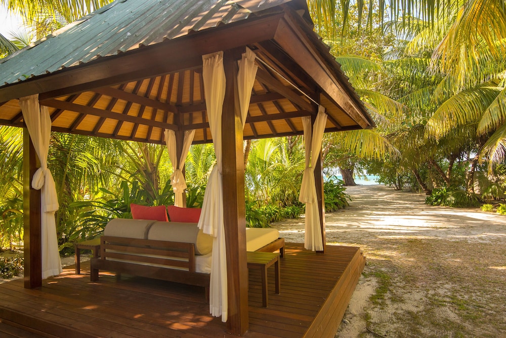

Roma - Denis Island - Denis Private Island