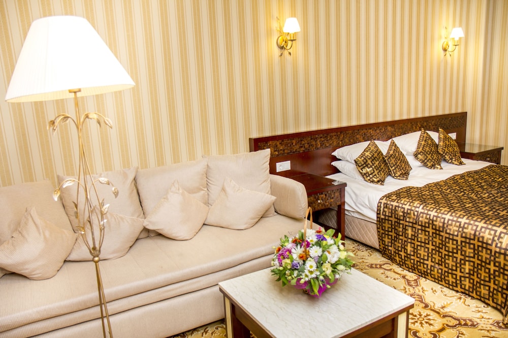 

Milano - Chişinău - Klassik Hotel