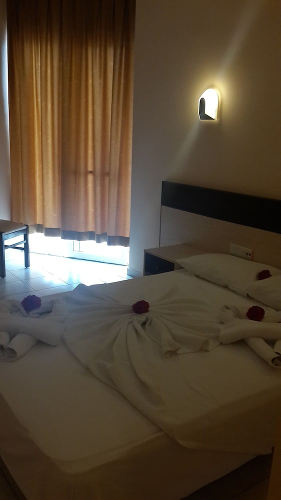 

Milano - Konaklı - Kleopatra Ikiz Hotel