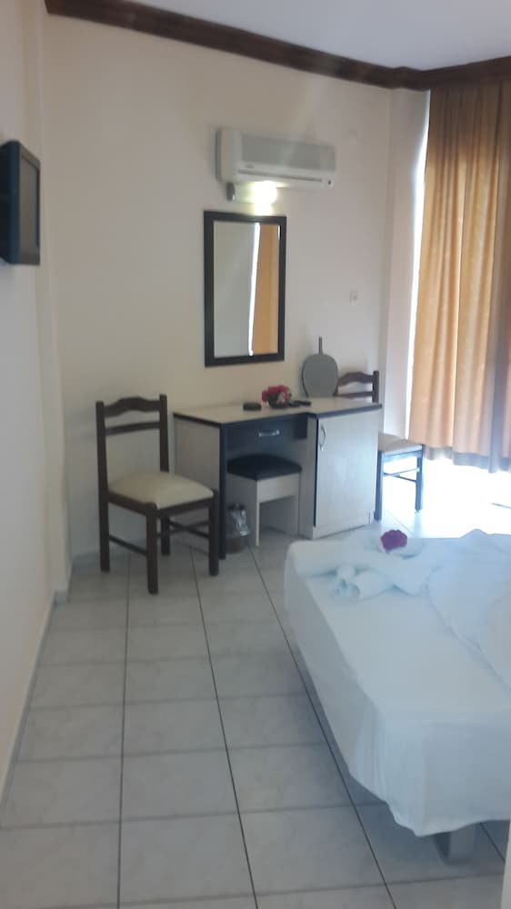 

Verona - Konaklı - Kleopatra Ikiz Hotel