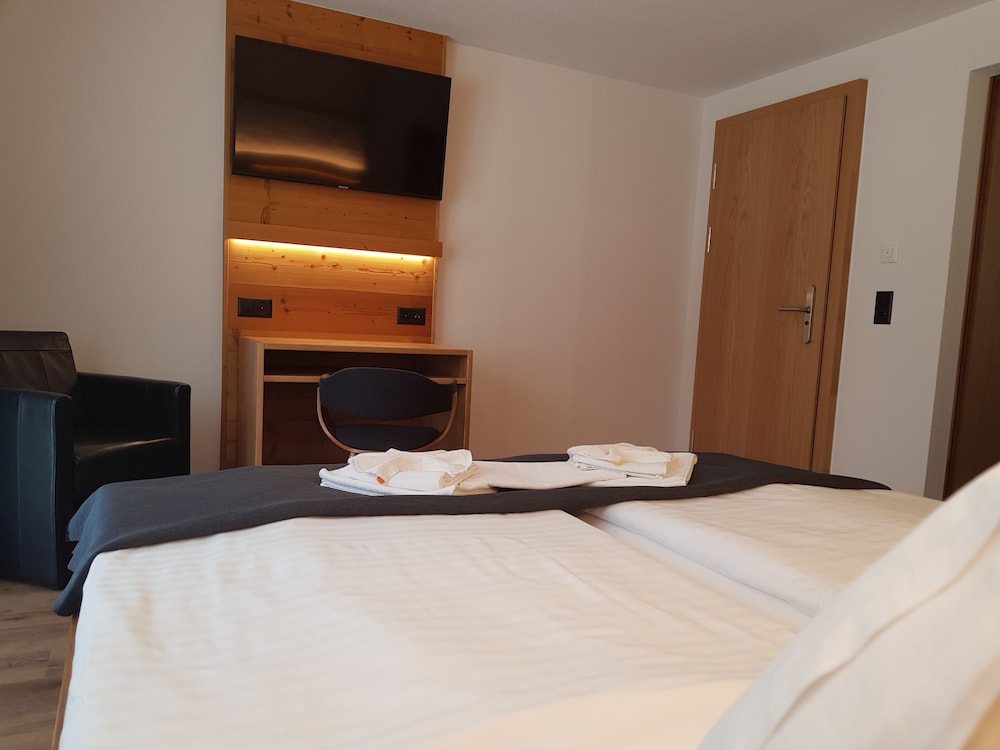 

Napoli - Saas-Fee - Hotel Europa