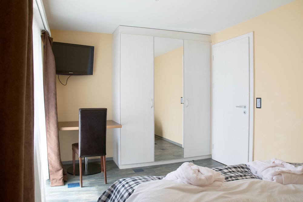

Napoli - Saas-Fee - Hotel Europa