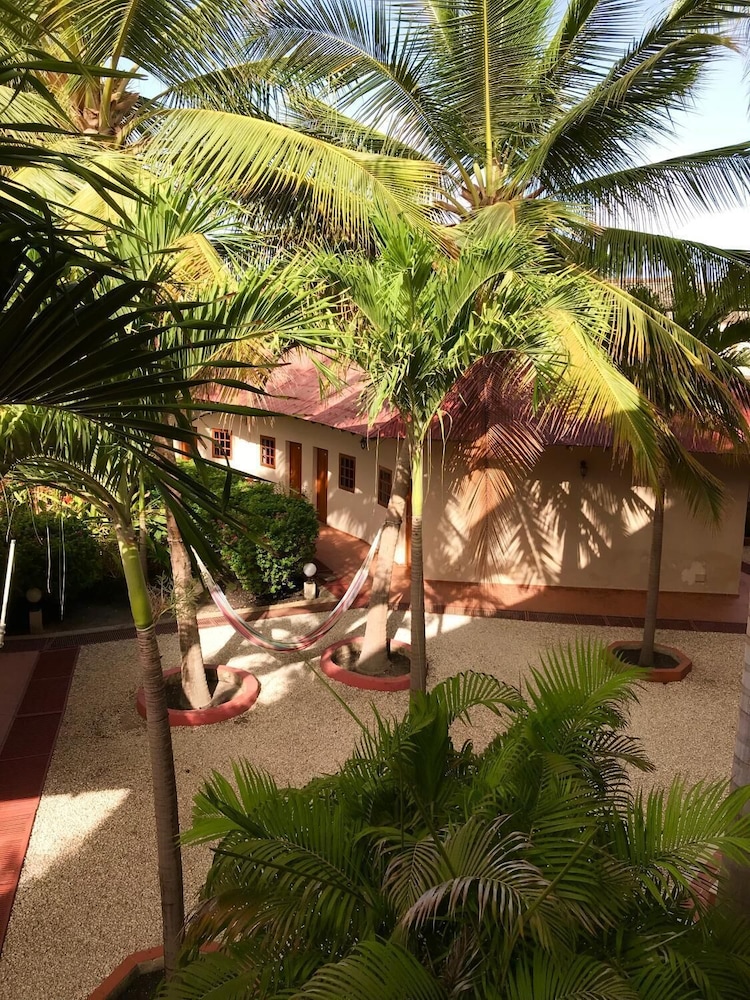 

Milano - Ziguinchor - Hotel Le Flamboyant