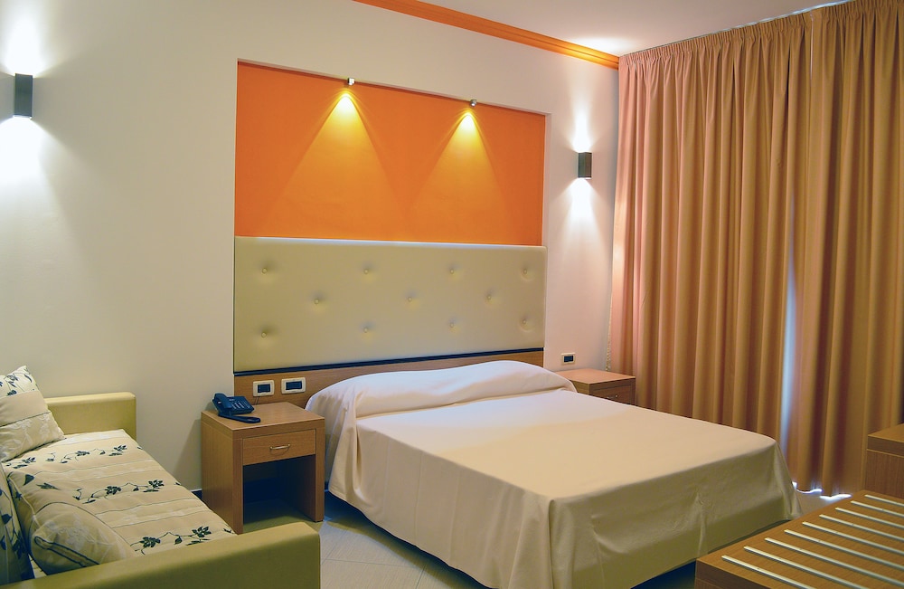 

Roma - Amantea - Park Hotel Tyrrenian