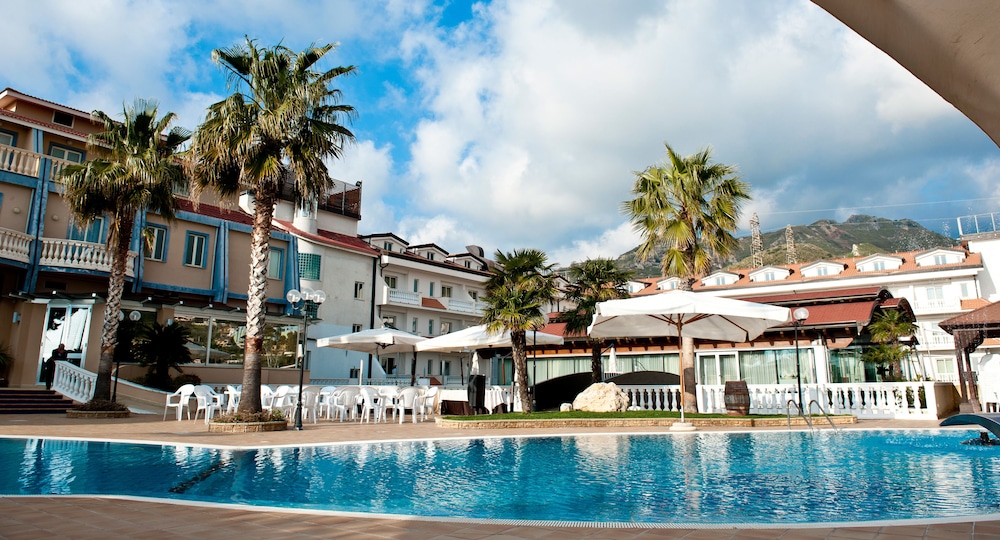 

Roma - Amantea - Park Hotel Tyrrenian