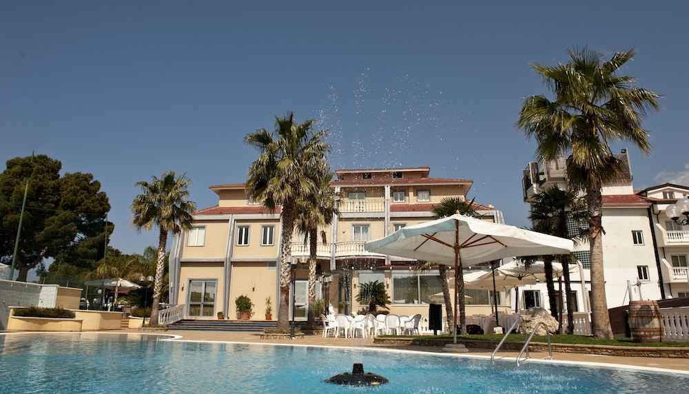 

Verona - Amantea - Park Hotel Tyrrenian