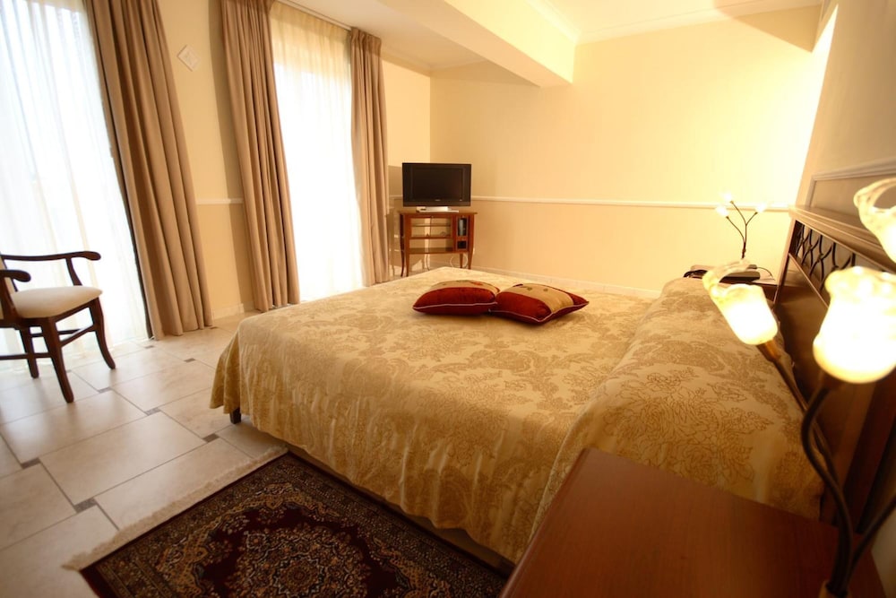 

Bologna - Amantea - Park Hotel Tyrrenian