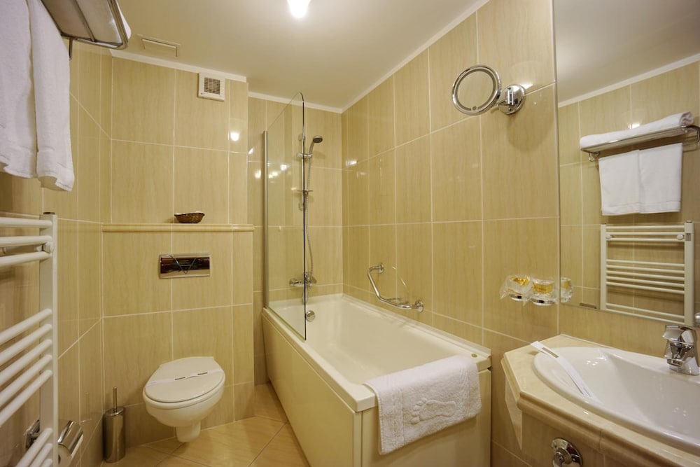 

Milano - Braşov - Hotel Citrin - Adults Only