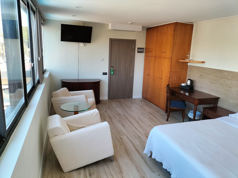 

Milano - Castelldefels - Hotel 153