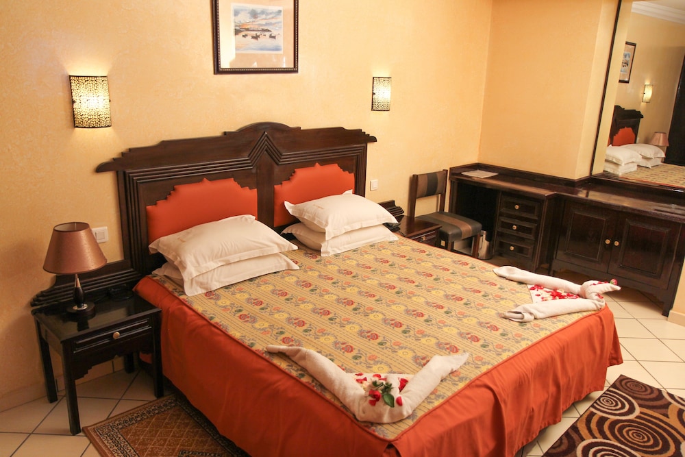 

Roma - Inezgane - New Farah Hotel