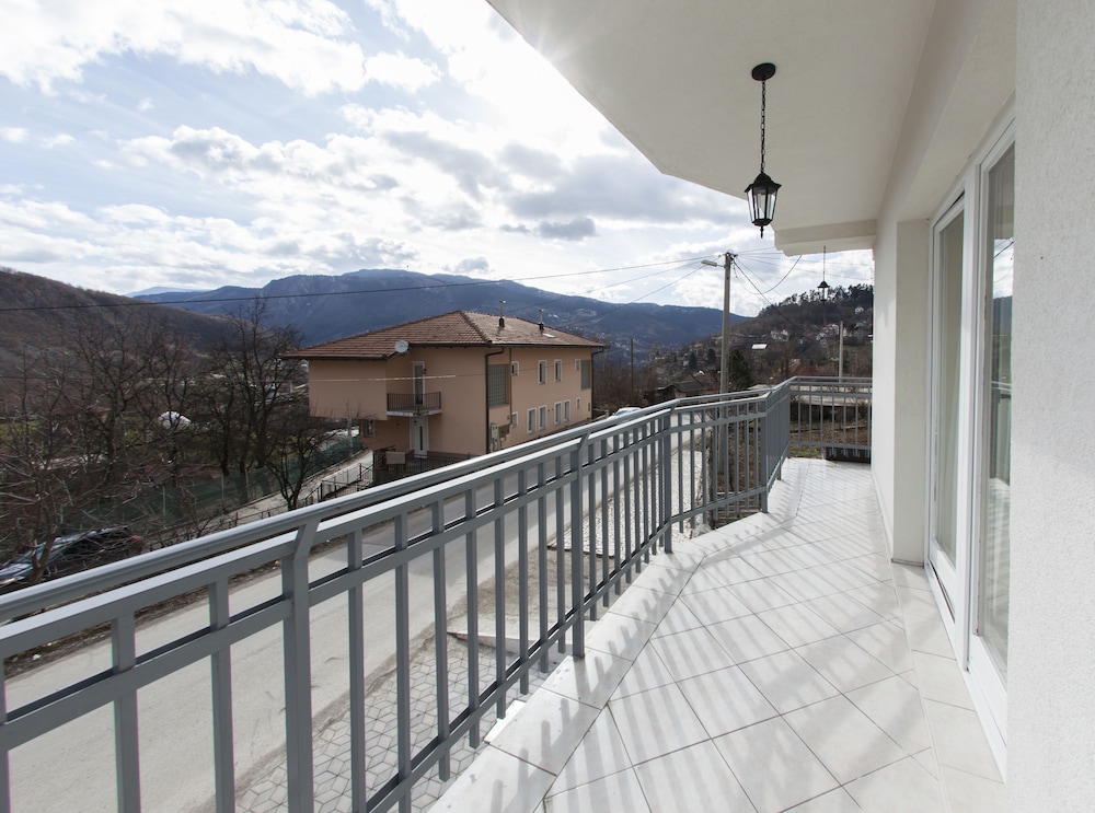 

Venezia - Sarajevo - Apartments Hayat Hills