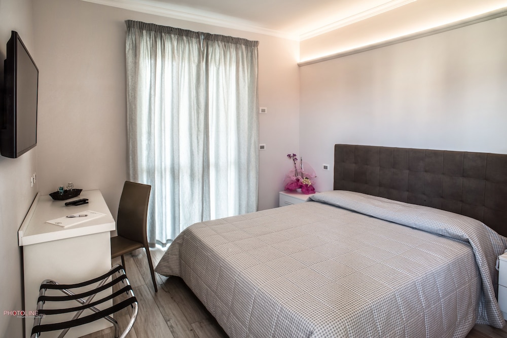 

Bari - Ciampino - Hotel Villa Giulia