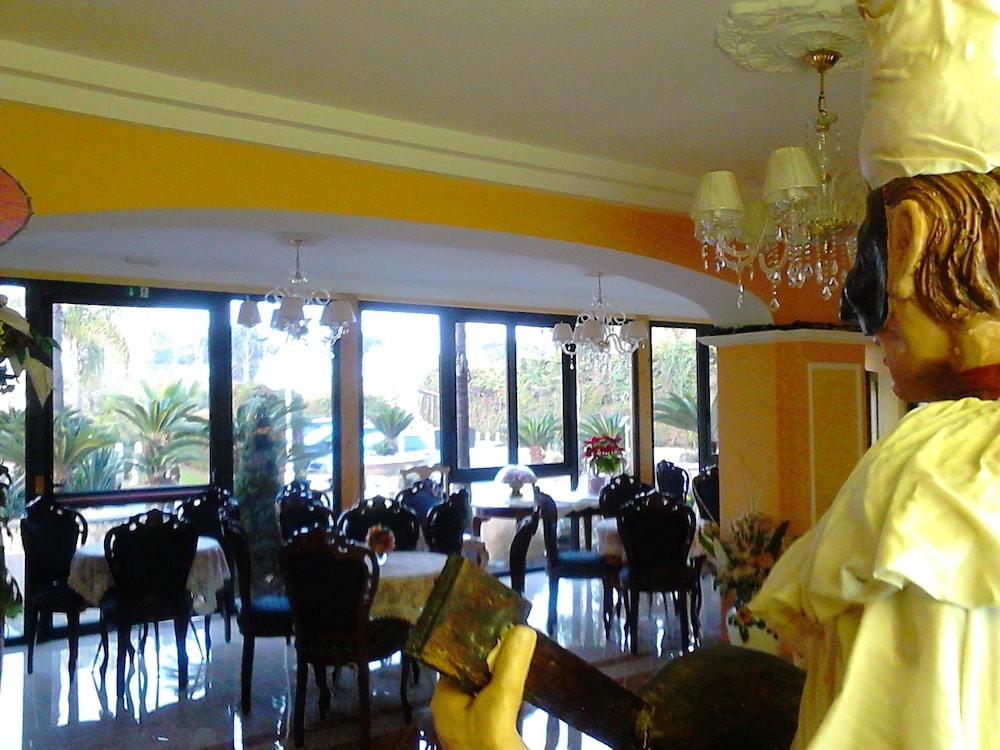 

Catania - Pozzuoli - Hotel Happy Days