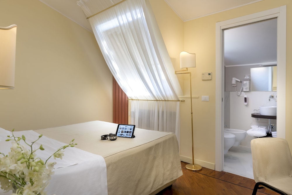 

Bari - Pistoia - Grand Hotel Tettuccio