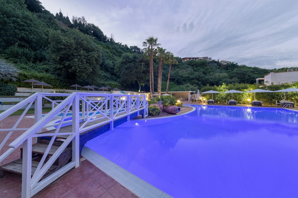 

Milano - Monte di Procida - Agave Hotel