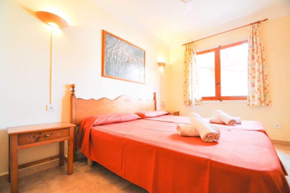 

Milano - Cala Blanca - Sant Joan Apartaments - Adults Only