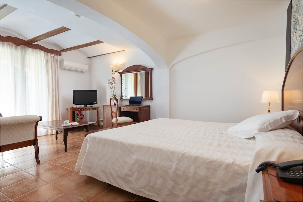 

Milano - Selva - Monnaber Nou Finca Hotel & Spa