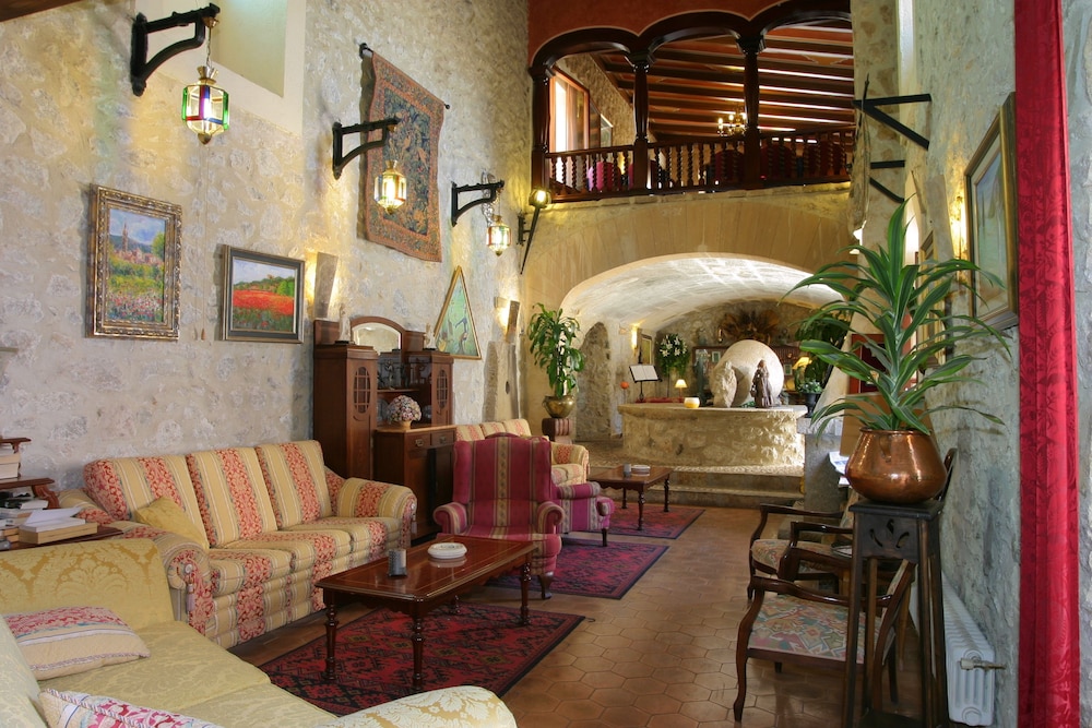 

Bologna - Selva - Monnaber Nou Finca Hotel & Spa