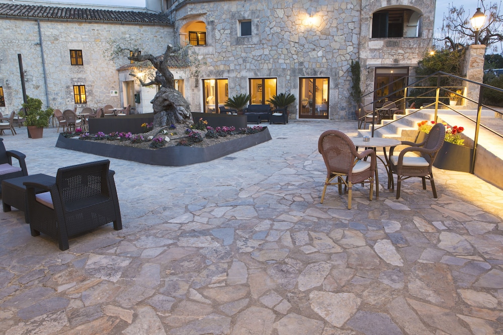 

Milano - Selva - Monnaber Nou Finca Hotel & Spa