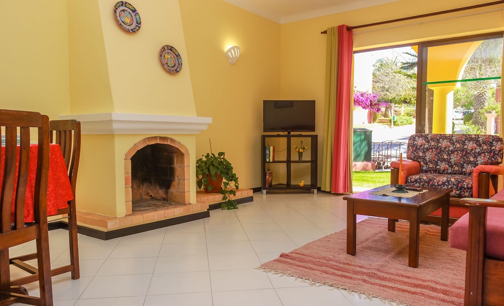 

Roma - Armacao de Pera - Colina Village