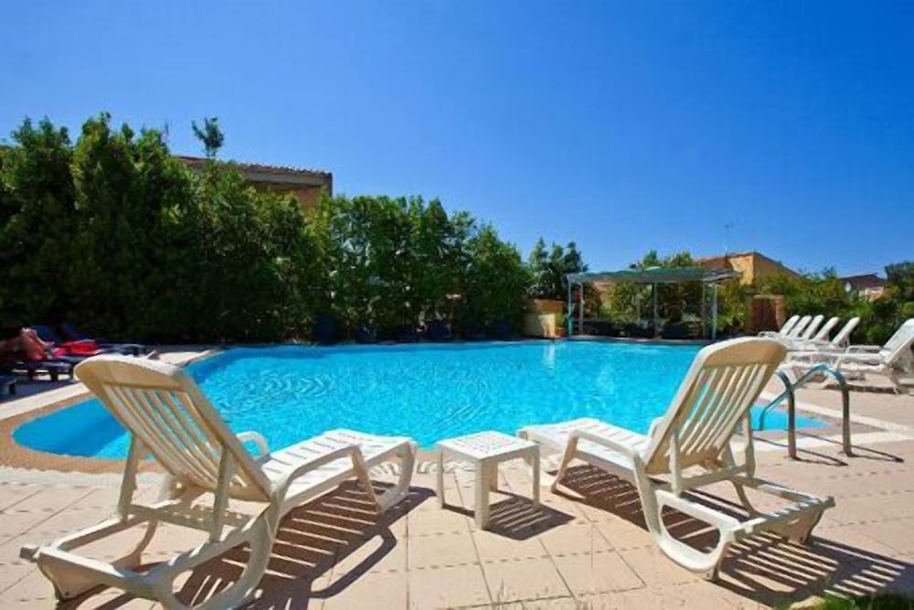 

Bologna - Castelsardo - Hotel Ariadimari