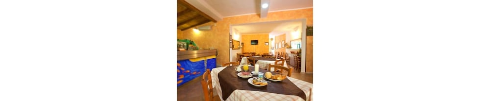 

Bari - Castelsardo - Hotel Ariadimari