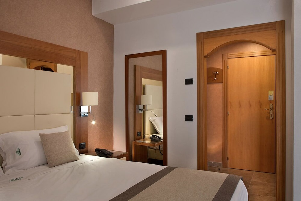 

Bologna - Pozzuoli - American Hotel