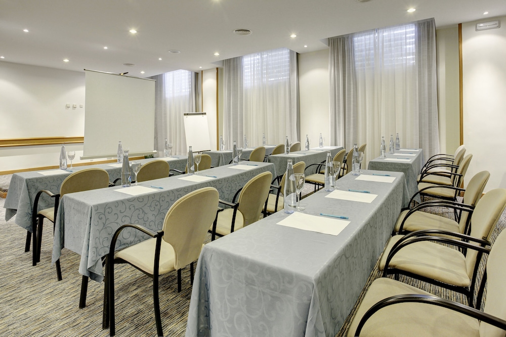 

Milano - Muro - Grupotel Montecarlo
