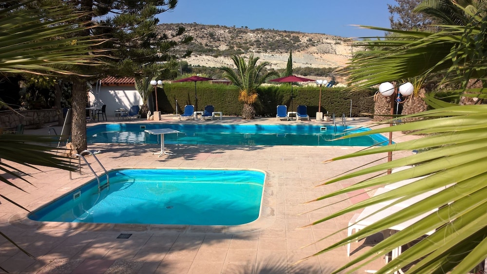 

Roma - Pissouri - Rantzo Holiday Apartments