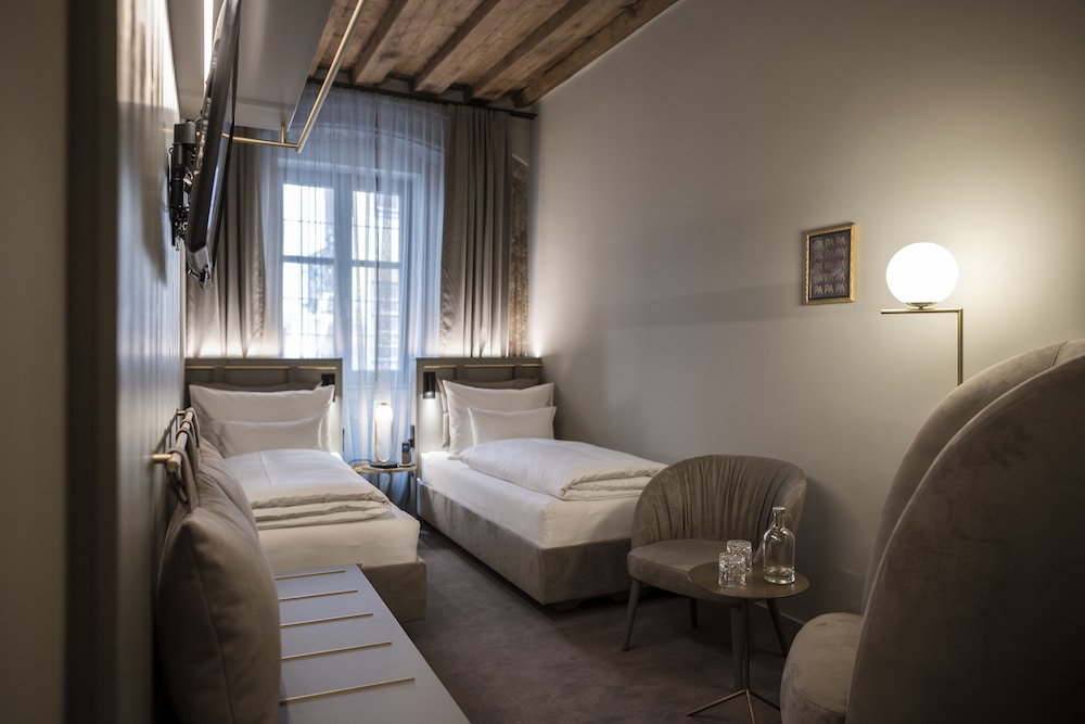 

Verona - Innsbruck - Altstadthotel Weisses Kreuz