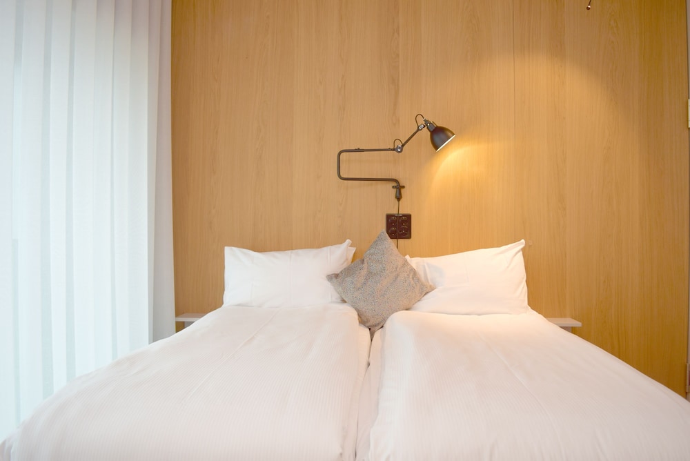 

Napoli - Wallisellen - Placid Hotel Design & Lifestyle Zurich