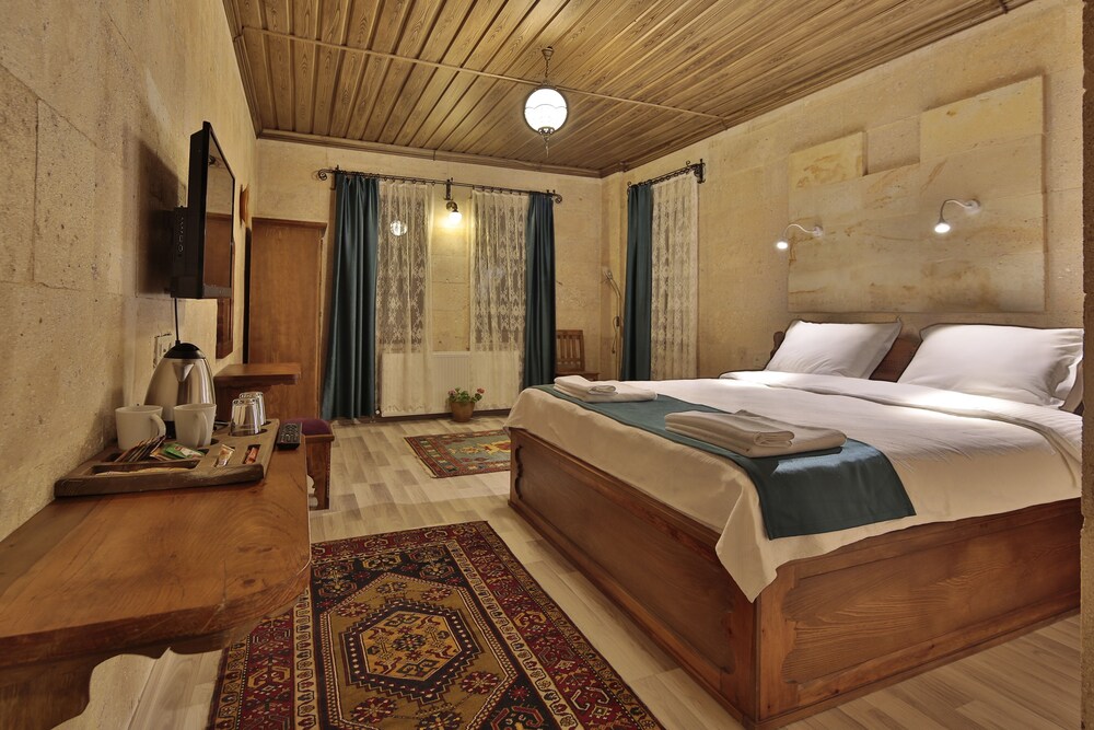 

Roma - Avanos - Cappadocia View Suit