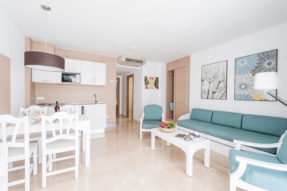 

Napoli - Puerto De Alcudia, Mallorca - Apartamentos Solecito