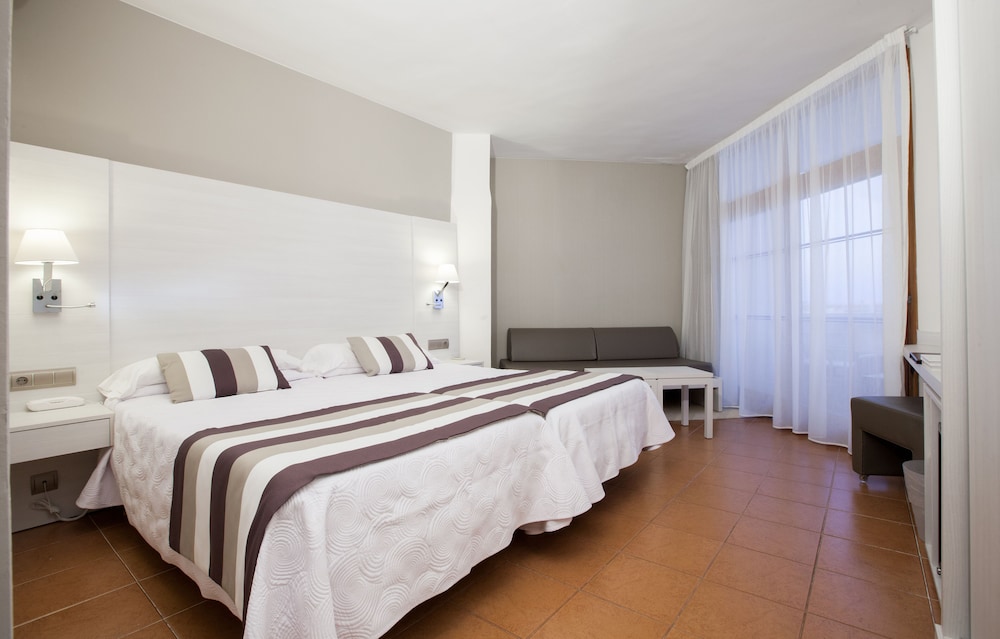 

Firenze - Santa Eulalia del Río - Hotel Tres Torres