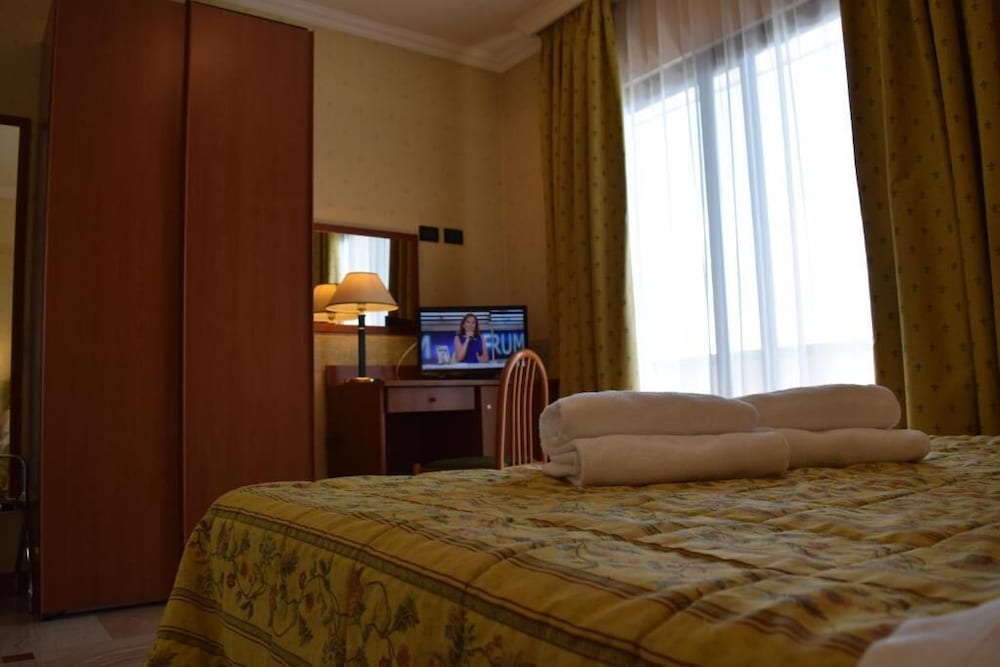 

Brindisi - Torvajanica - Hotel President Pomezia