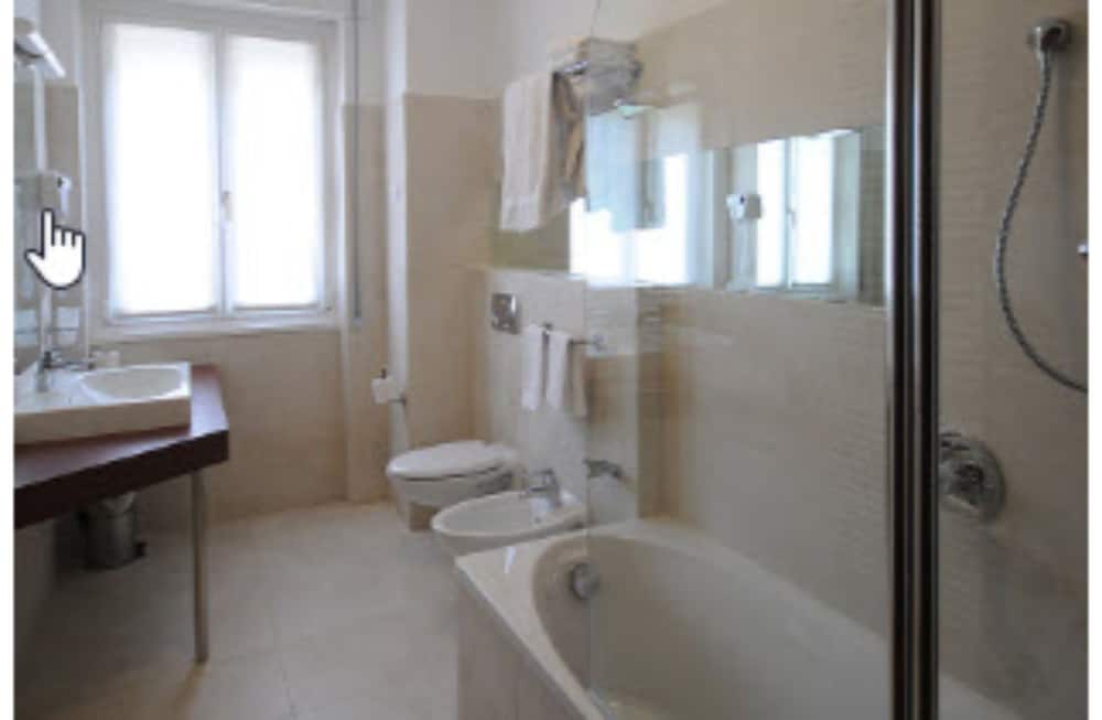 

Palermo - Chiavenna - Hotel Conradi