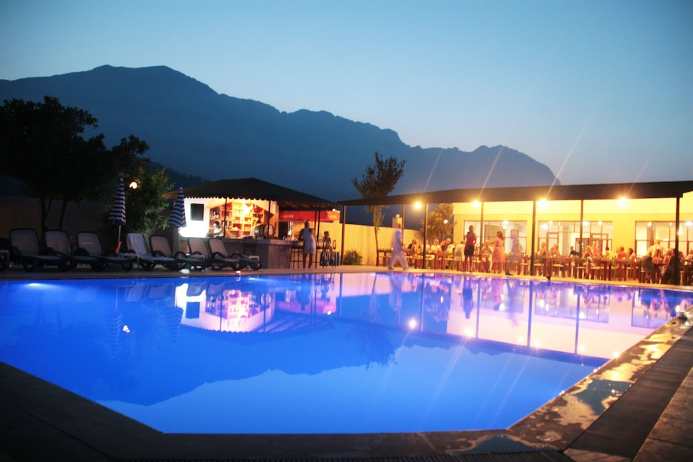 

Bari - Kemer - Ares Hotel