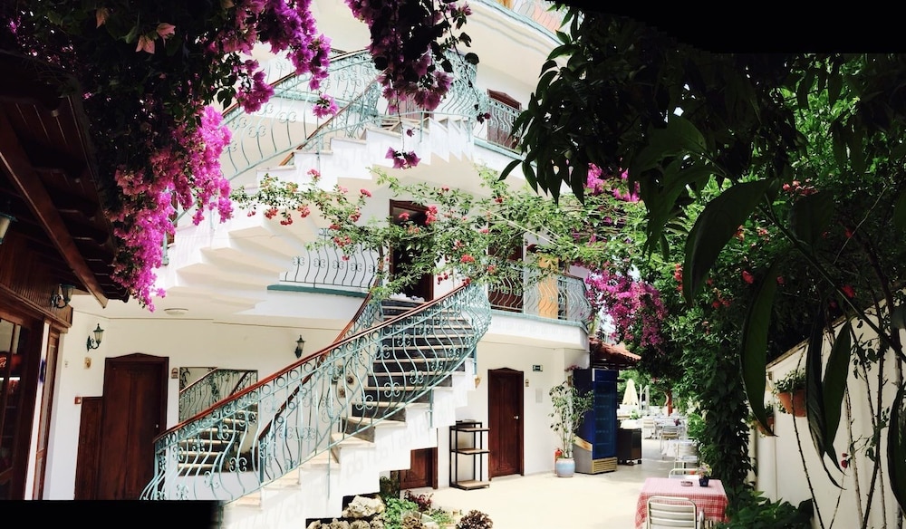 

Venezia - Kemer - La Boutique Ipek