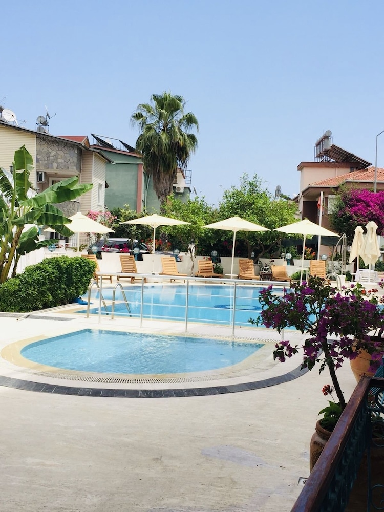 

Milano - Kemer - La Boutique Ipek