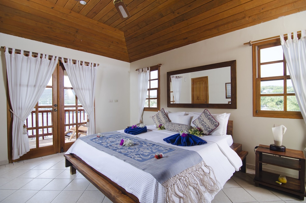 

Milano - Mamora Bay - Antigua Yacht Club Marina