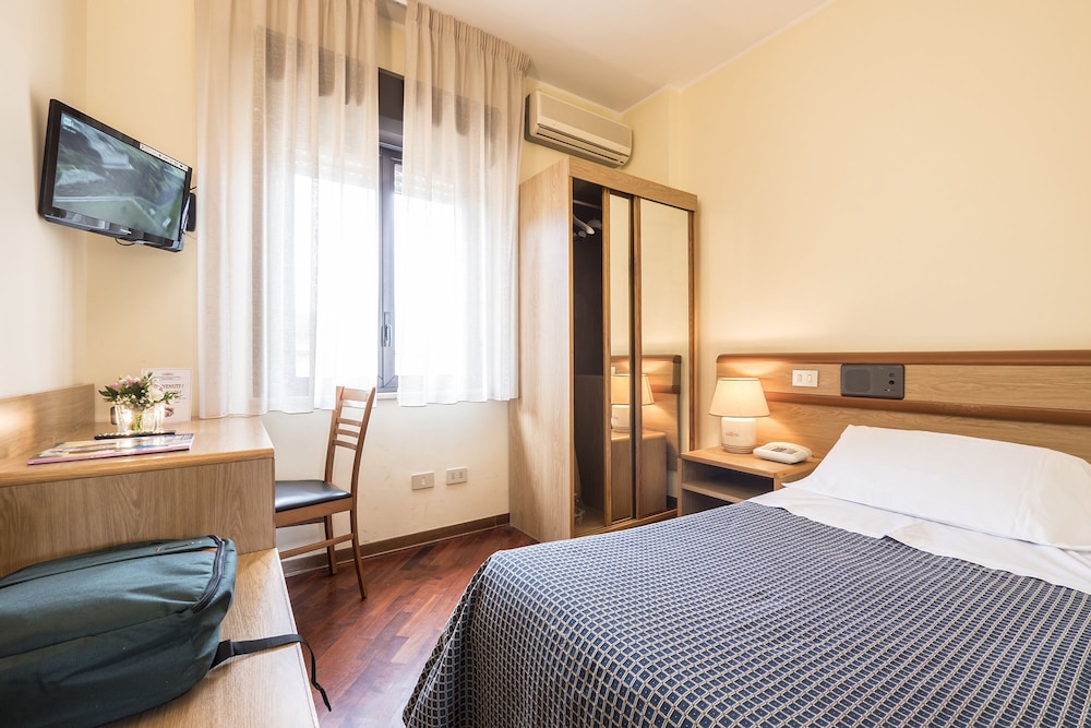 

Milano - Perugia - Hotel Vega Perugia
